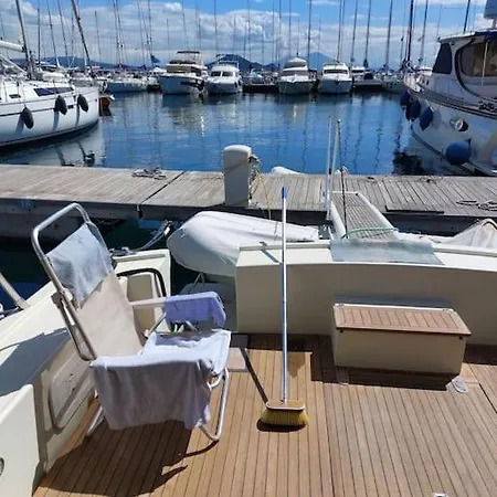 Botel Terrazza Sul Porto